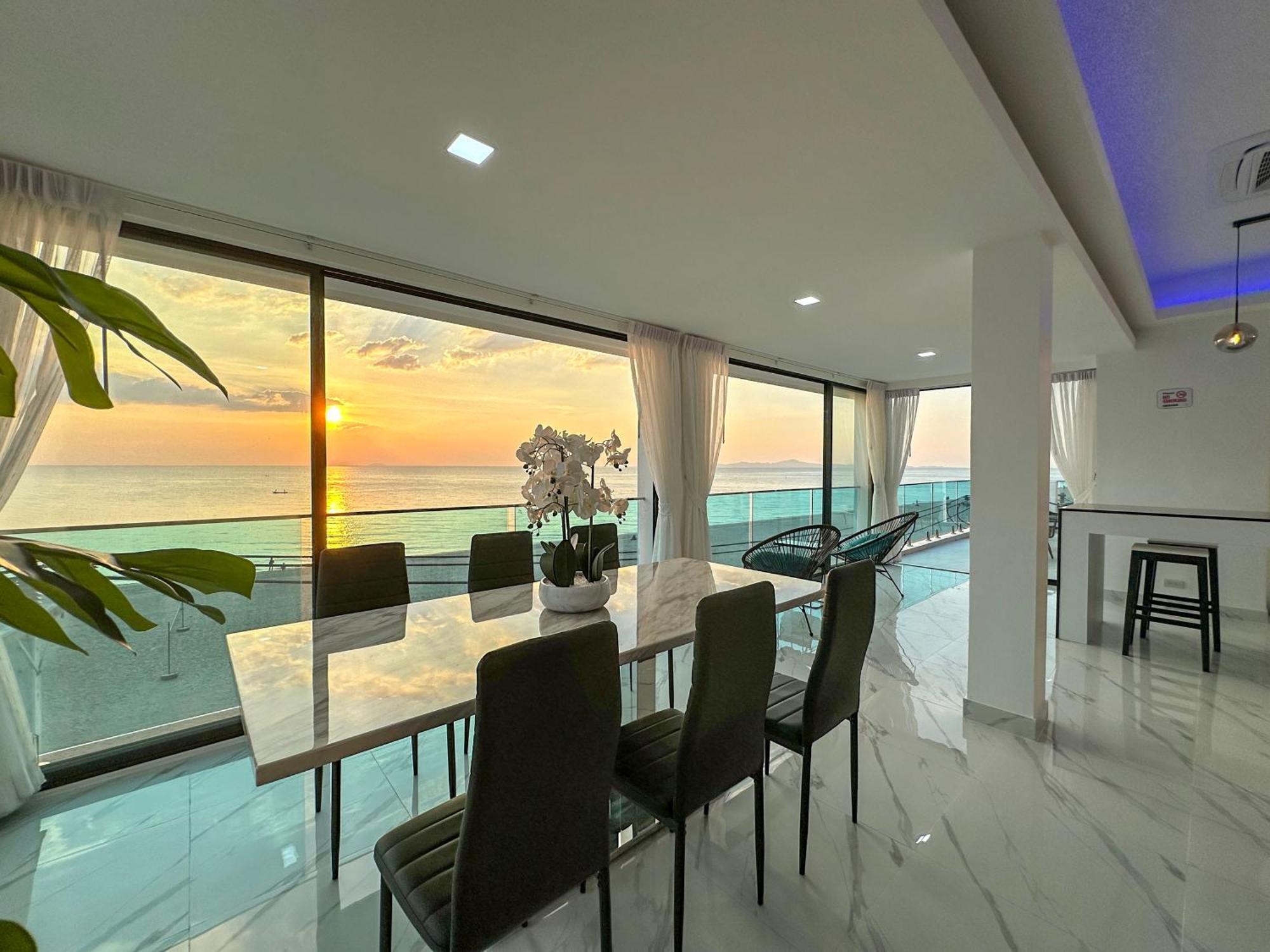 Stunning Beachfront View Luxurious Apartment 40 Jomtien Beach Exterior photo